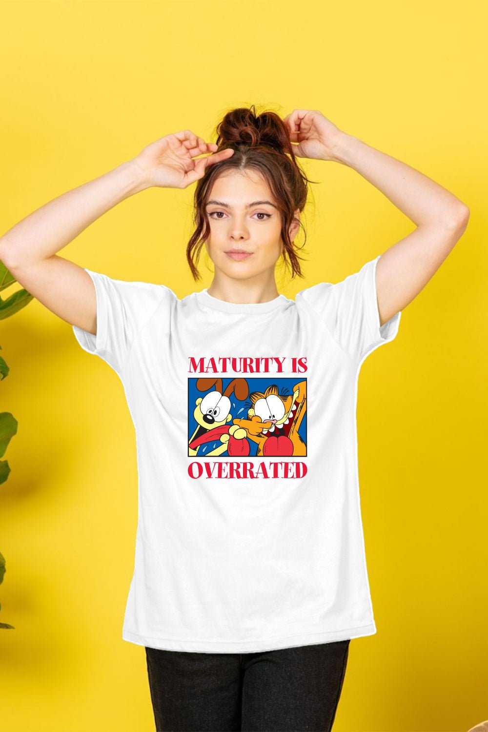 Garfield Ladies T-Shirt White Oversized Graphic Tee - Brand Threads