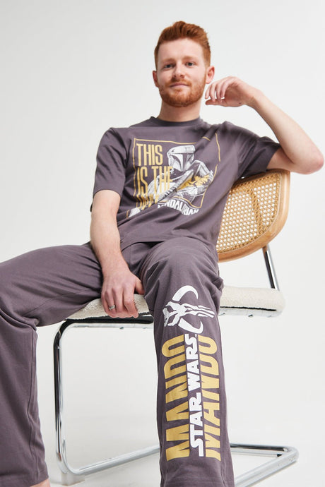 Star Wars The Mandalorian Men's Pyjama Set - Brand Threads